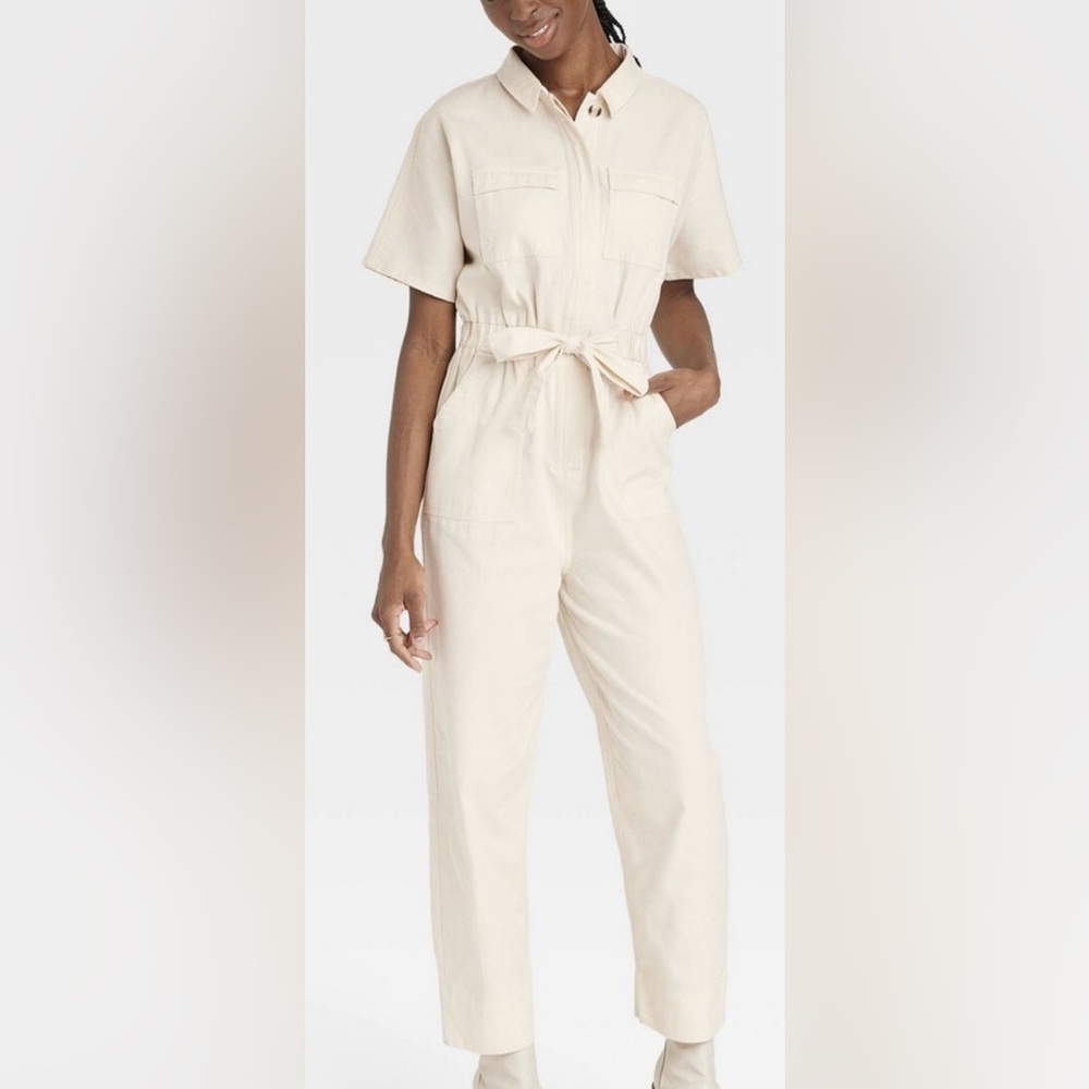 Universal Thread Short Sleeve Ivory Jumpsuit Boilersuit